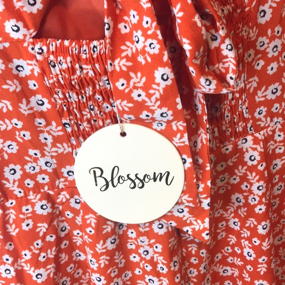 NWT KAILEY FRONT SPLIT MIDI DRESS - Picture 13 of 14